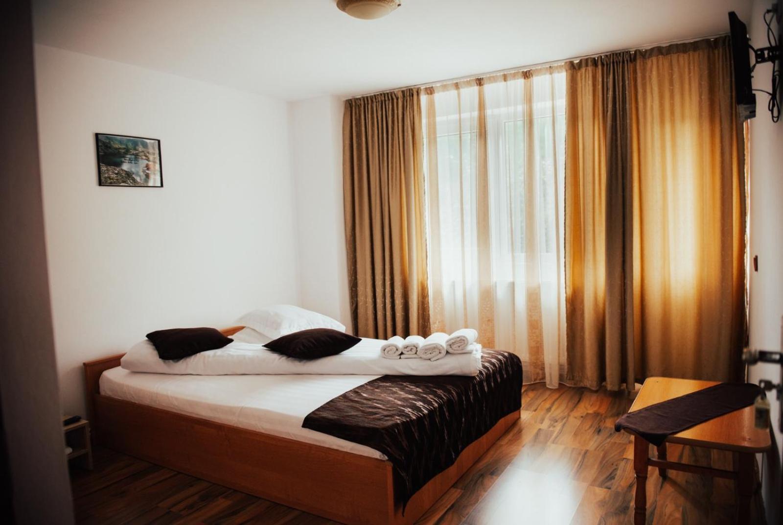 Popasul Drumetului Transfagarasan Hotel Curtea De Arges Room photo